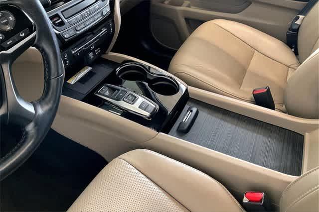 used 2021 Honda Pilot car, priced at $31,902