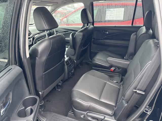 used 2022 Honda Pilot car, priced at $35,968