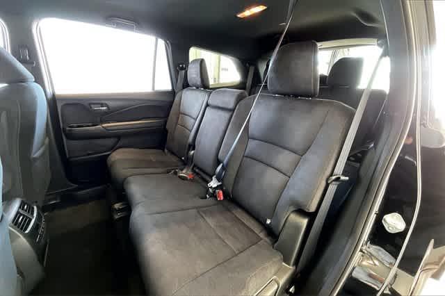 used 2022 Honda Pilot car, priced at $31,136