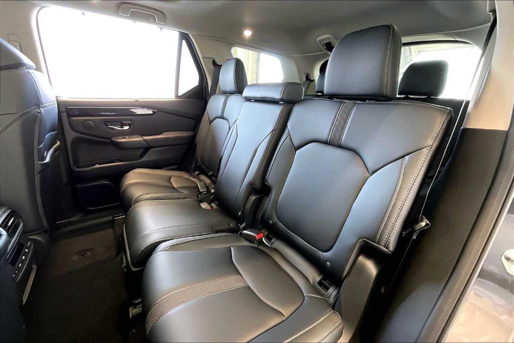 new 2025 Honda Pilot car, priced at $52,995
