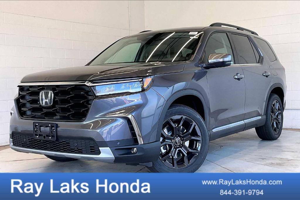 new 2025 Honda Pilot car, priced at $52,995