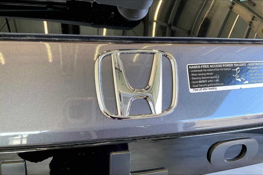 new 2025 Honda Pilot car, priced at $52,995