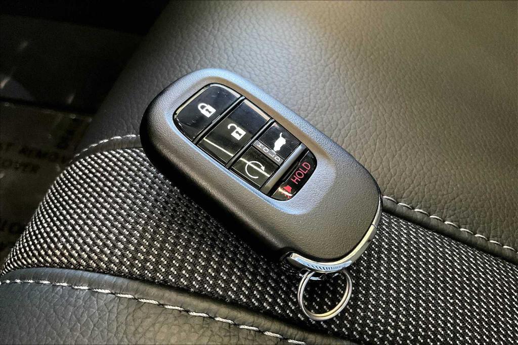 new 2025 Honda Pilot car, priced at $52,995