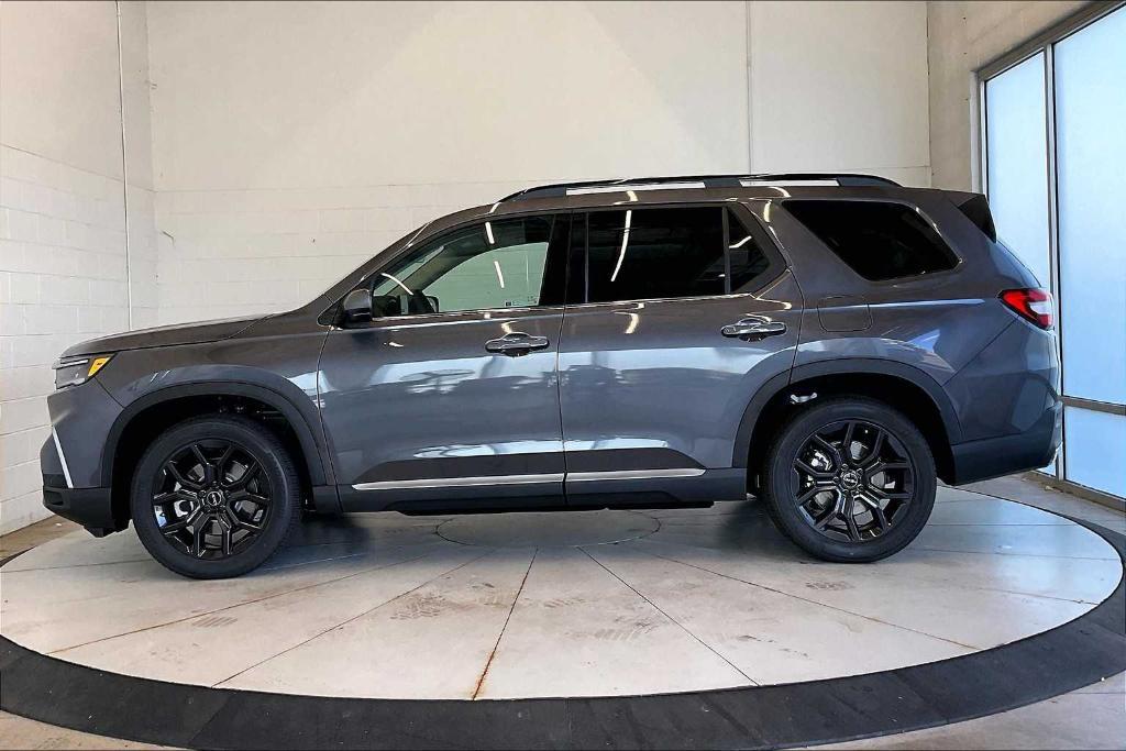 new 2025 Honda Pilot car, priced at $52,995