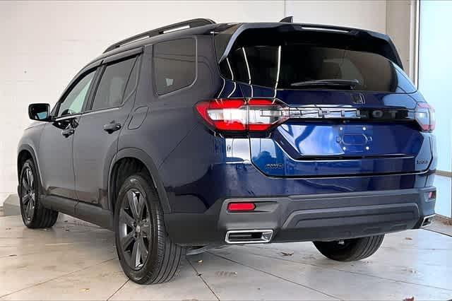 used 2023 Honda Pilot car, priced at $34,078