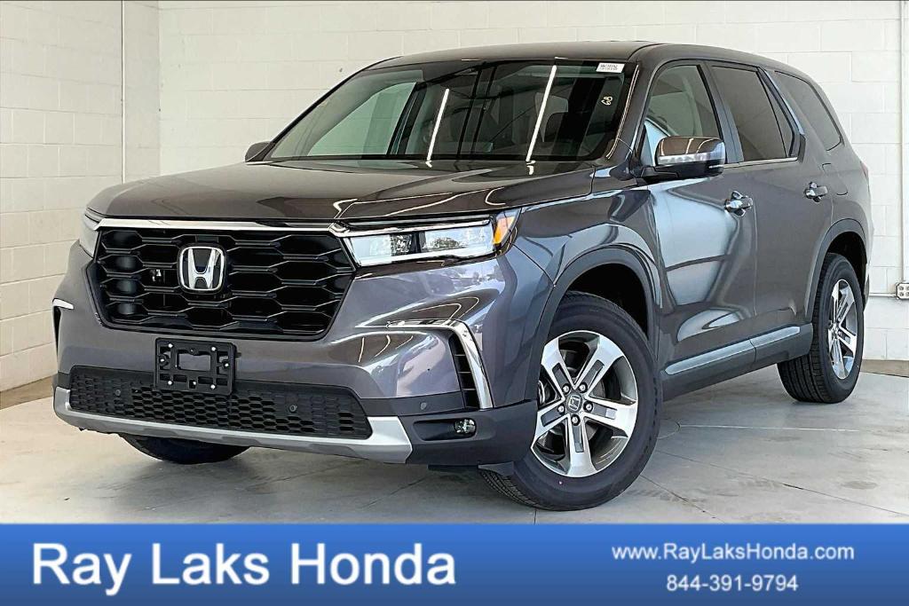 new 2025 Honda Pilot car, priced at $47,095