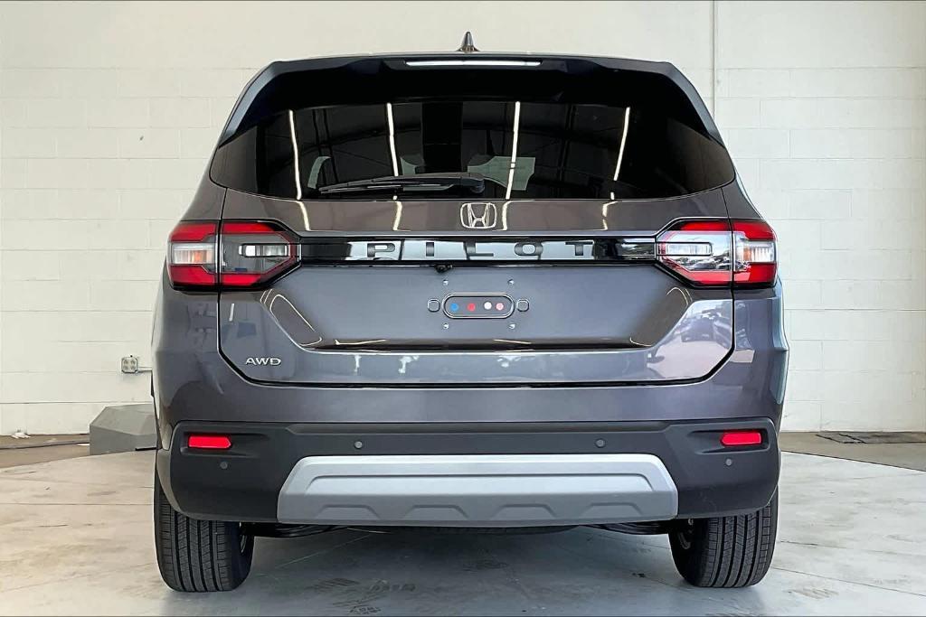 new 2025 Honda Pilot car, priced at $47,095