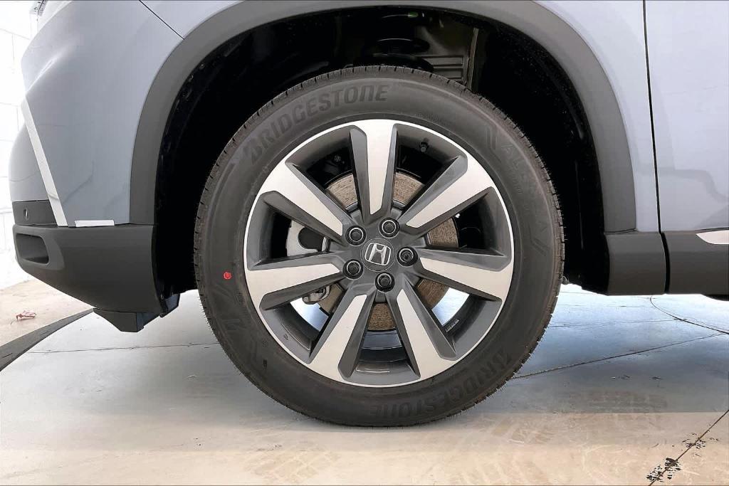 new 2025 Honda Pilot car, priced at $51,550
