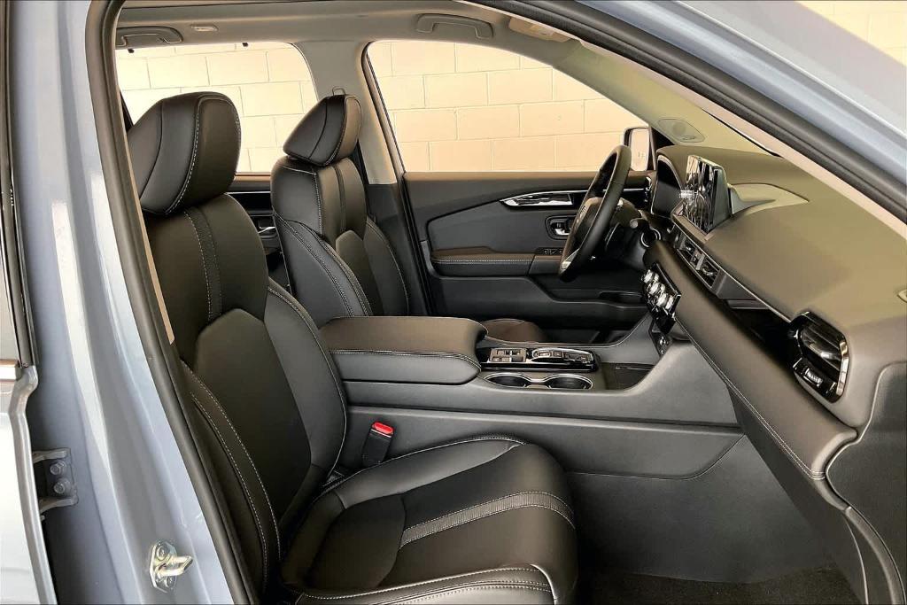 new 2025 Honda Pilot car, priced at $51,550