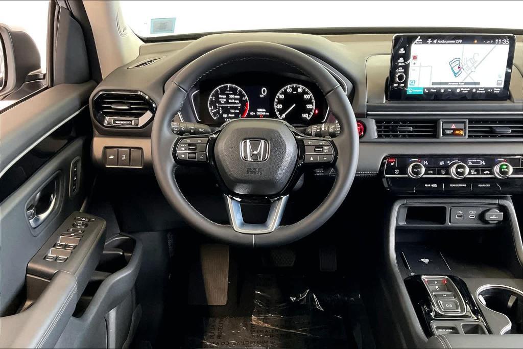 new 2025 Honda Pilot car, priced at $51,550