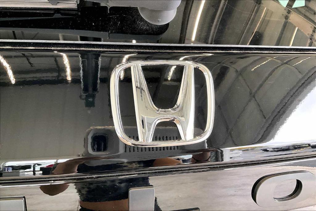 new 2025 Honda Pilot car, priced at $47,095