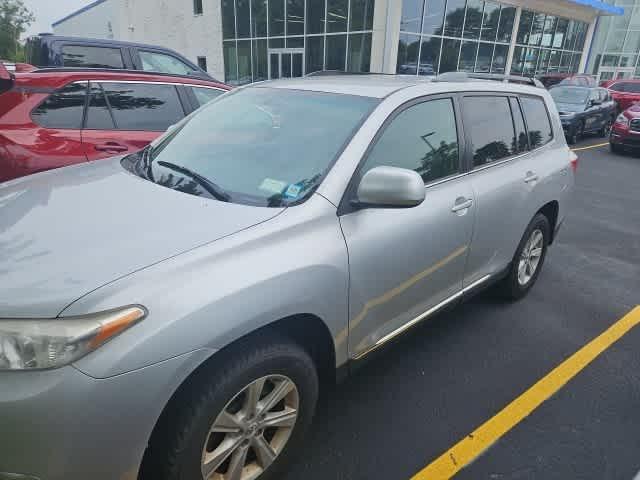 used 2012 Toyota Highlander car, priced at $12,658
