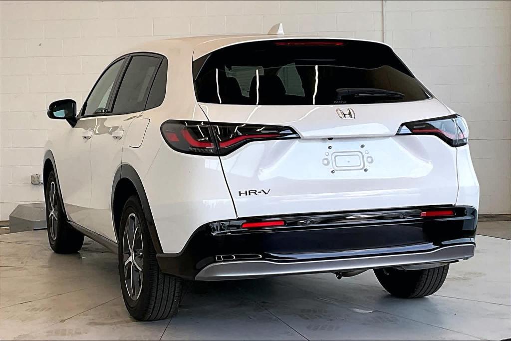 new 2025 Honda HR-V car, priced at $32,805