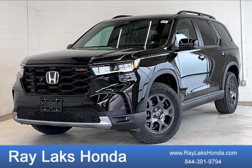 new 2025 Honda Pilot car, priced at $50,895