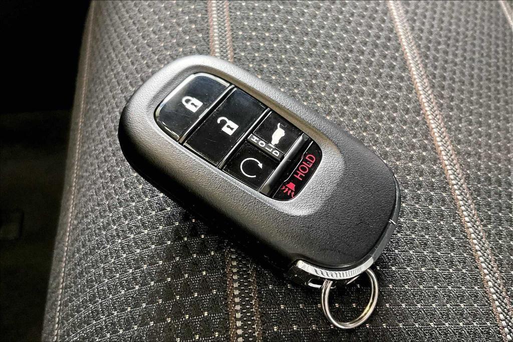new 2026 Honda CR-V Hybrid car, priced at $40,650