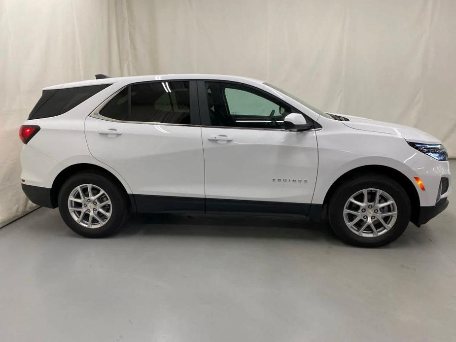 new 2024 Chevrolet Equinox car, priced at $30,640