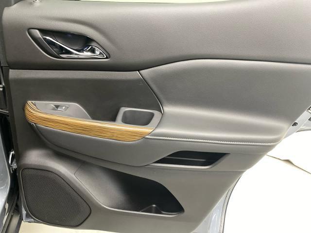 used 2021 GMC Acadia car, priced at $25,000