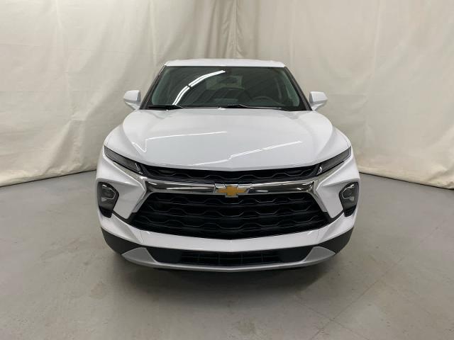 new 2025 Chevrolet Blazer car, priced at $34,917