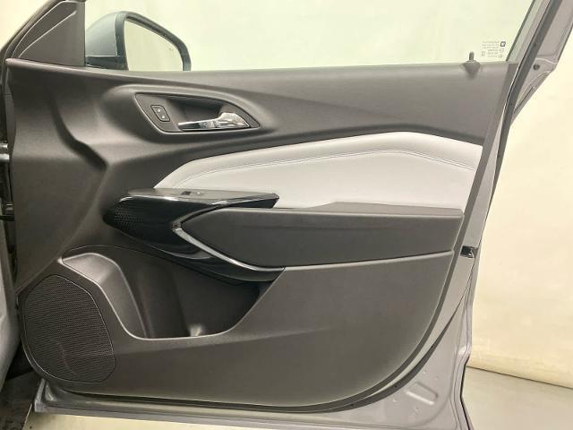 new 2025 Chevrolet Trax car, priced at $24,839