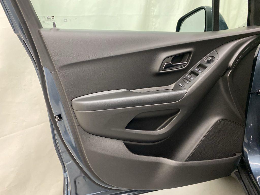 used 2022 Chevrolet Trax car, priced at $18,500