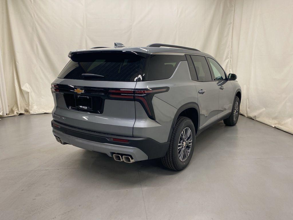 new 2026 Chevrolet Traverse car, priced at $45,120