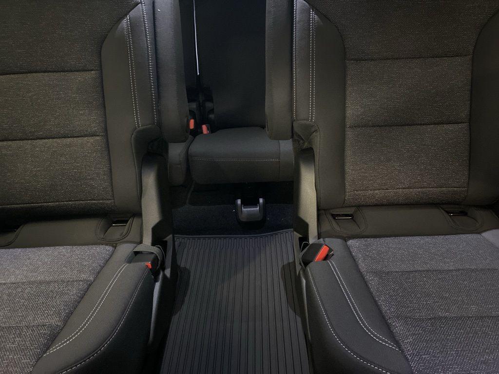 new 2026 Chevrolet Traverse car, priced at $45,120