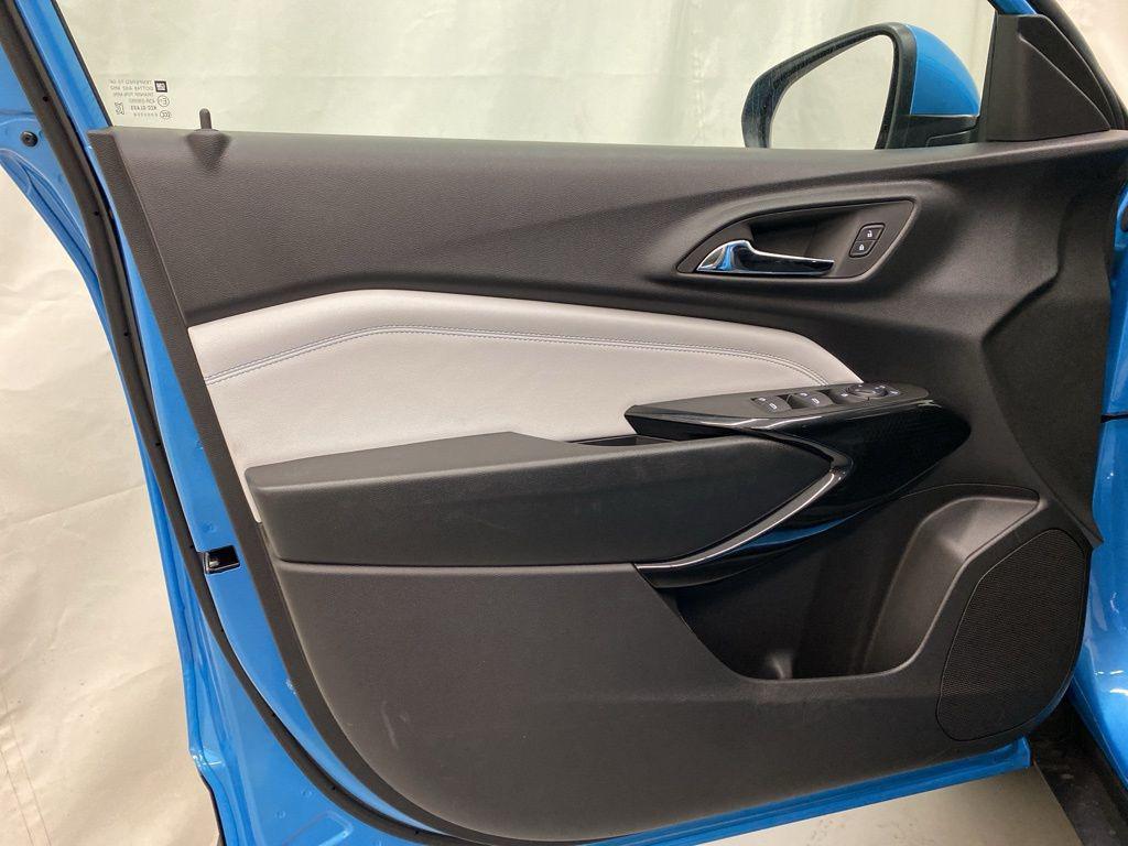 new 2025 Chevrolet Trax car, priced at $24,885