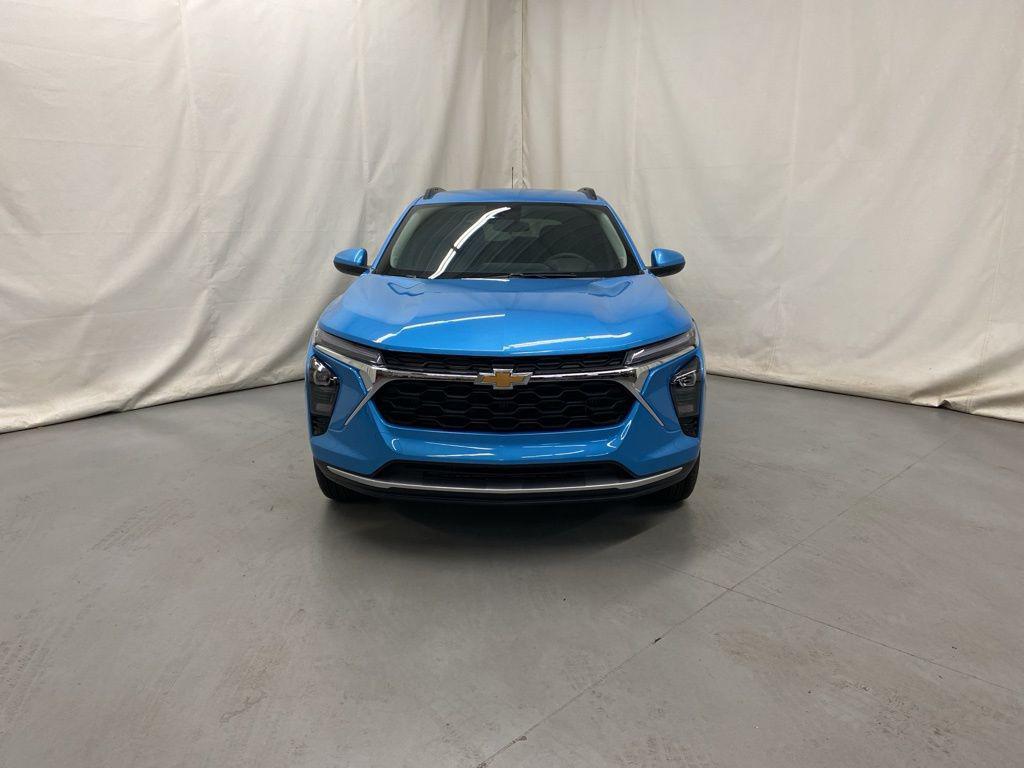 new 2025 Chevrolet Trax car, priced at $24,885