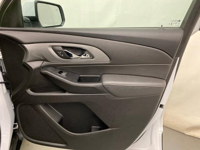 used 2023 Chevrolet Traverse car, priced at $31,000
