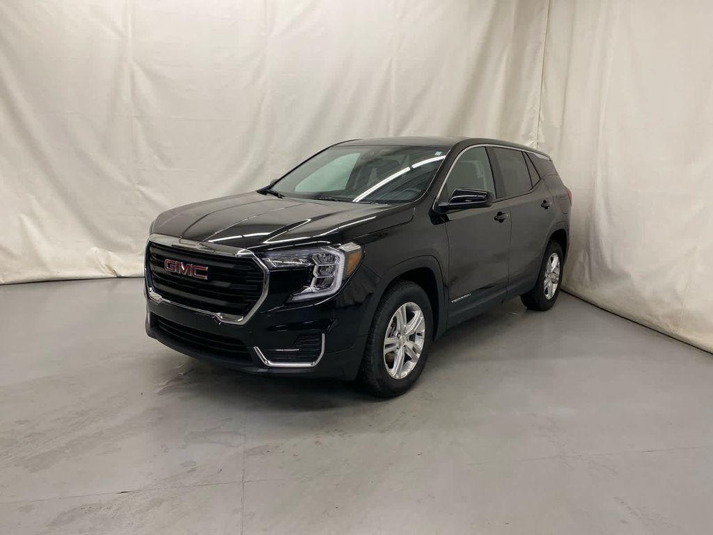used 2024 GMC Terrain car, priced at $25,000