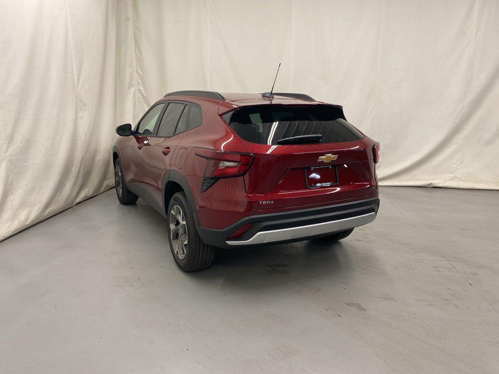 new 2025 Chevrolet Trax car, priced at $24,095