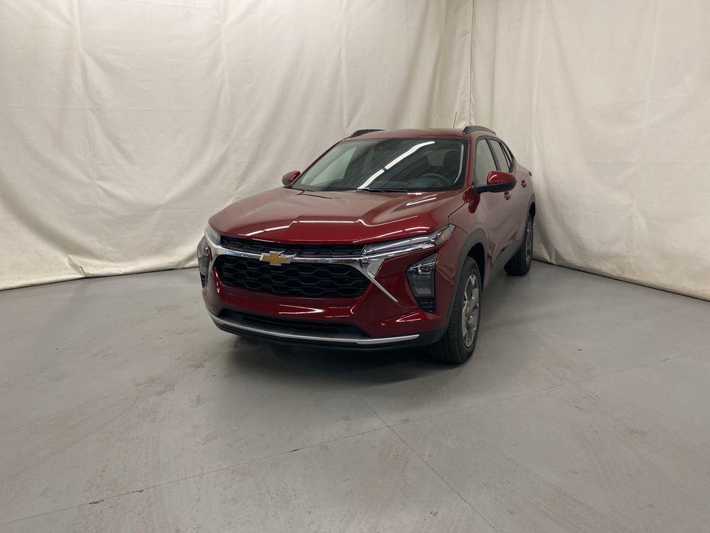 new 2025 Chevrolet Trax car, priced at $24,095