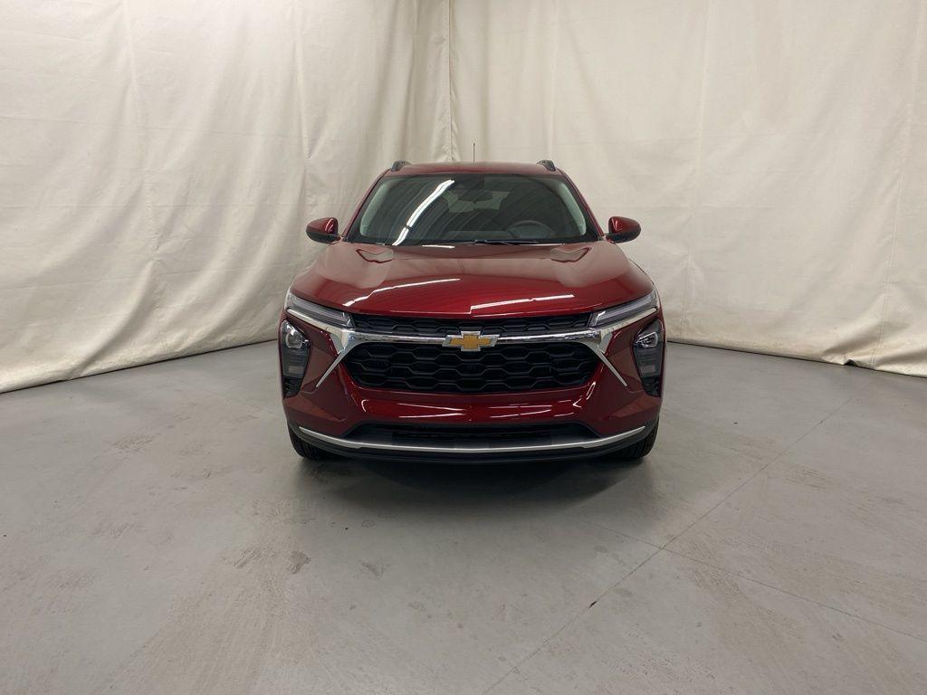 new 2025 Chevrolet Trax car, priced at $24,095