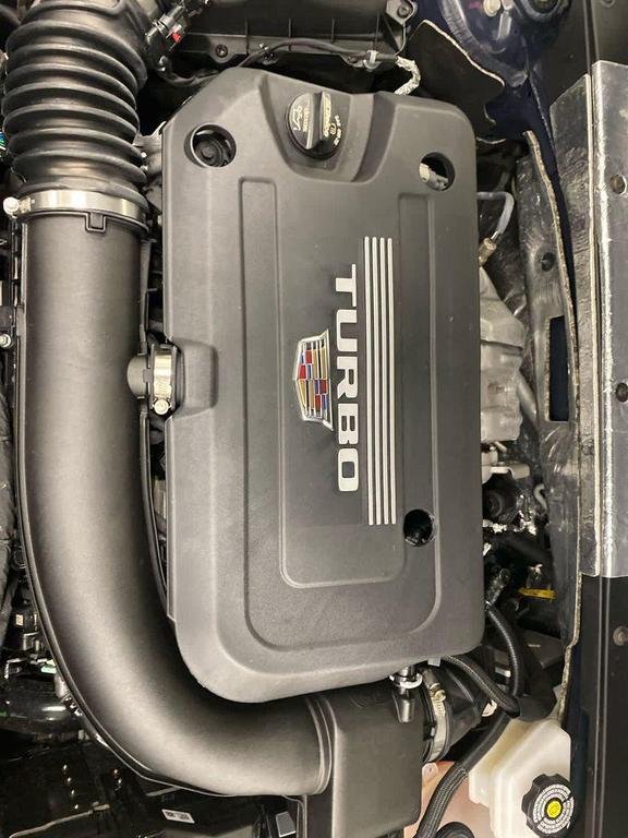 used 2025 Cadillac XT4 car, priced at $41,500