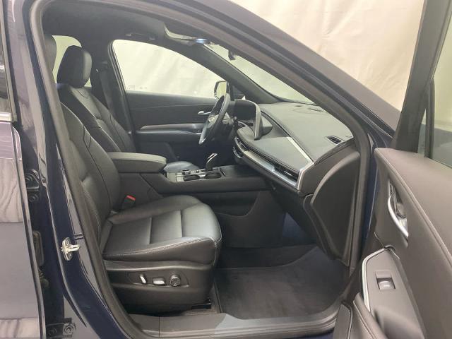 used 2025 Cadillac XT4 car, priced at $43,000