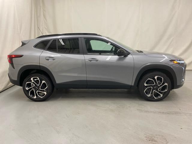new 2025 Chevrolet Trax car, priced at $24,587