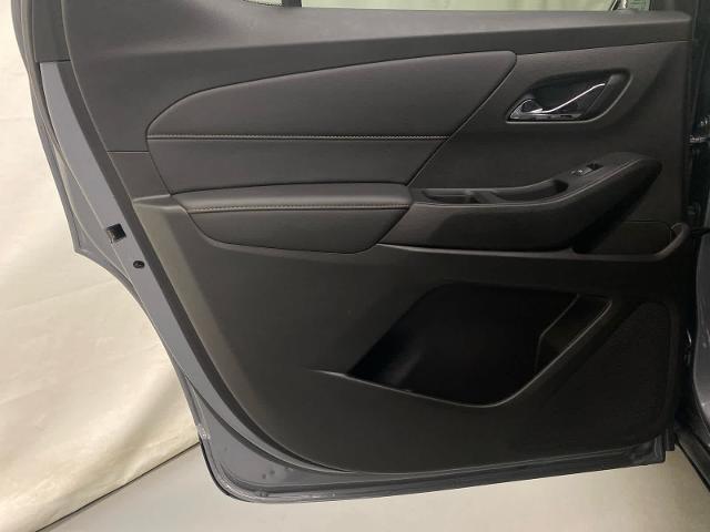 used 2021 Chevrolet Traverse car, priced at $28,000