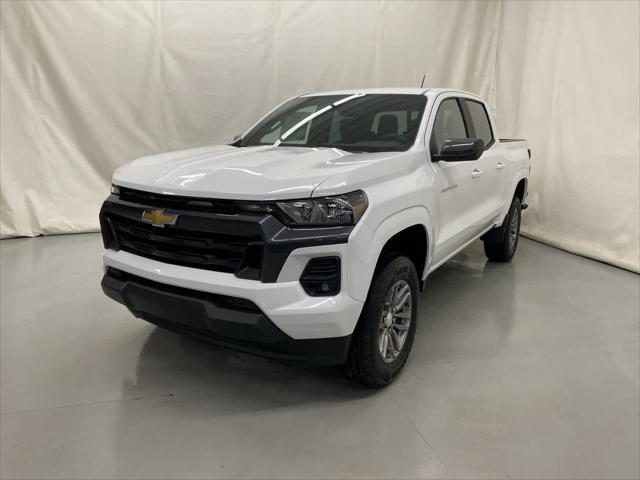 new 2024 Chevrolet Colorado car, priced at $32,990