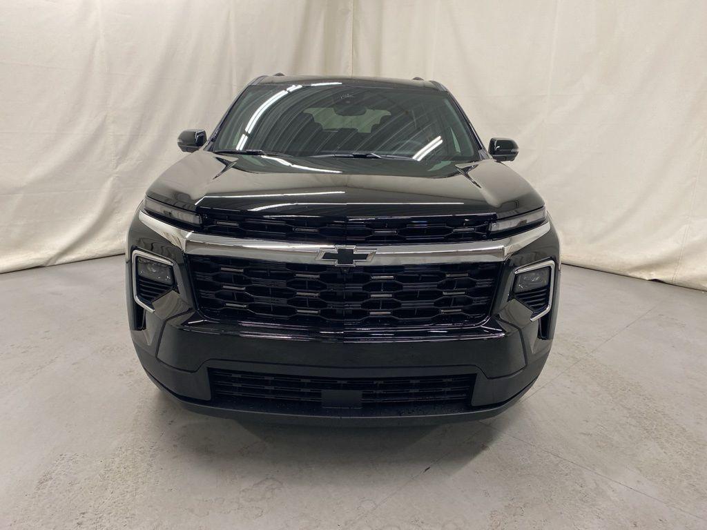 new 2026 Chevrolet Traverse car, priced at $48,165