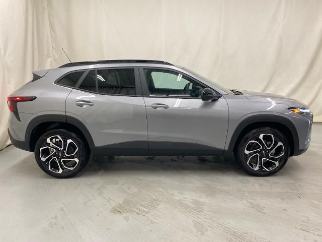 new 2025 Chevrolet Trax car, priced at $26,064