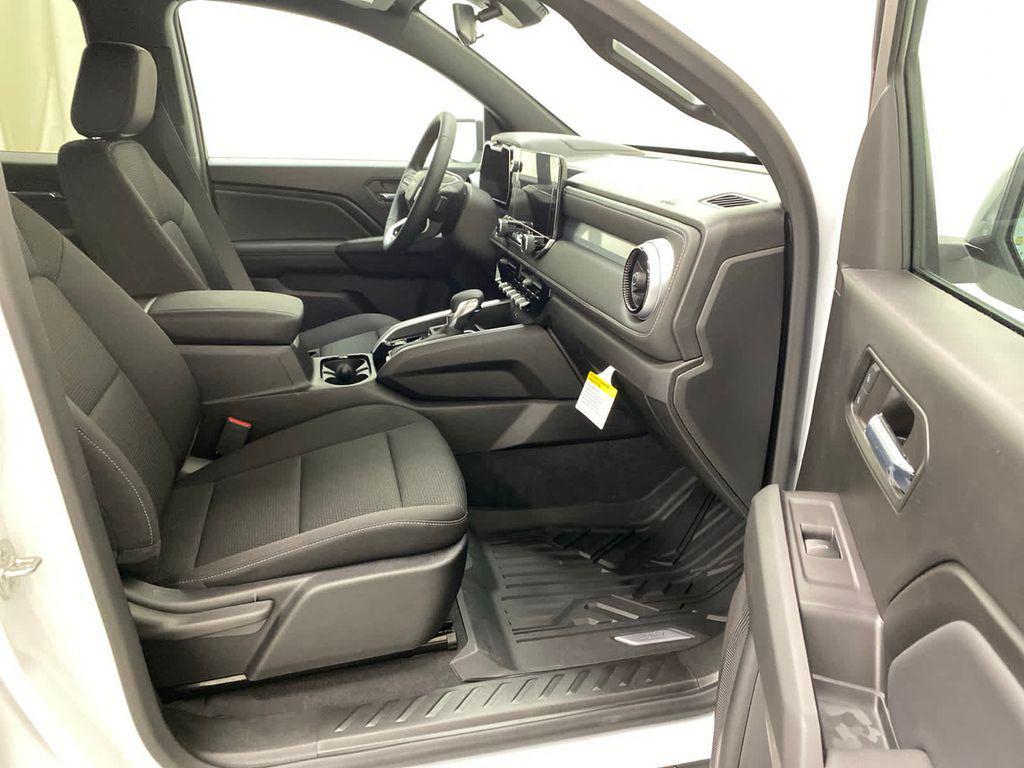 new 2024 Chevrolet Colorado car, priced at $37,230