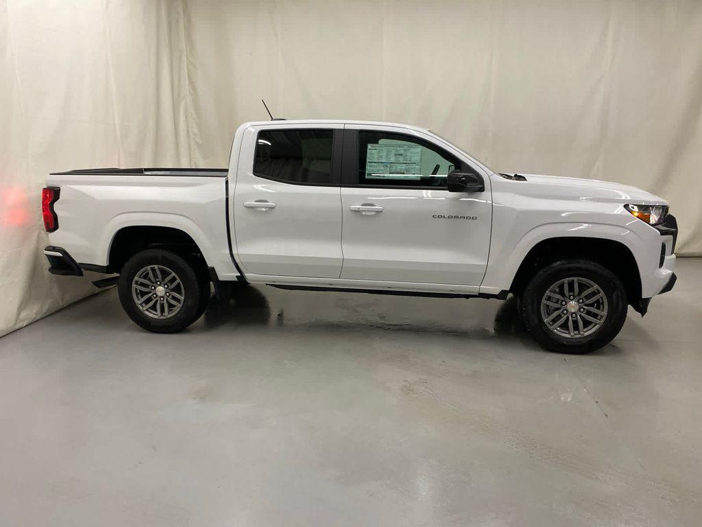 new 2024 Chevrolet Colorado car, priced at $37,230