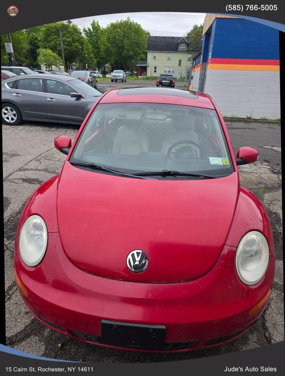 used 2009 Volkswagen New Beetle car, priced at $4,999