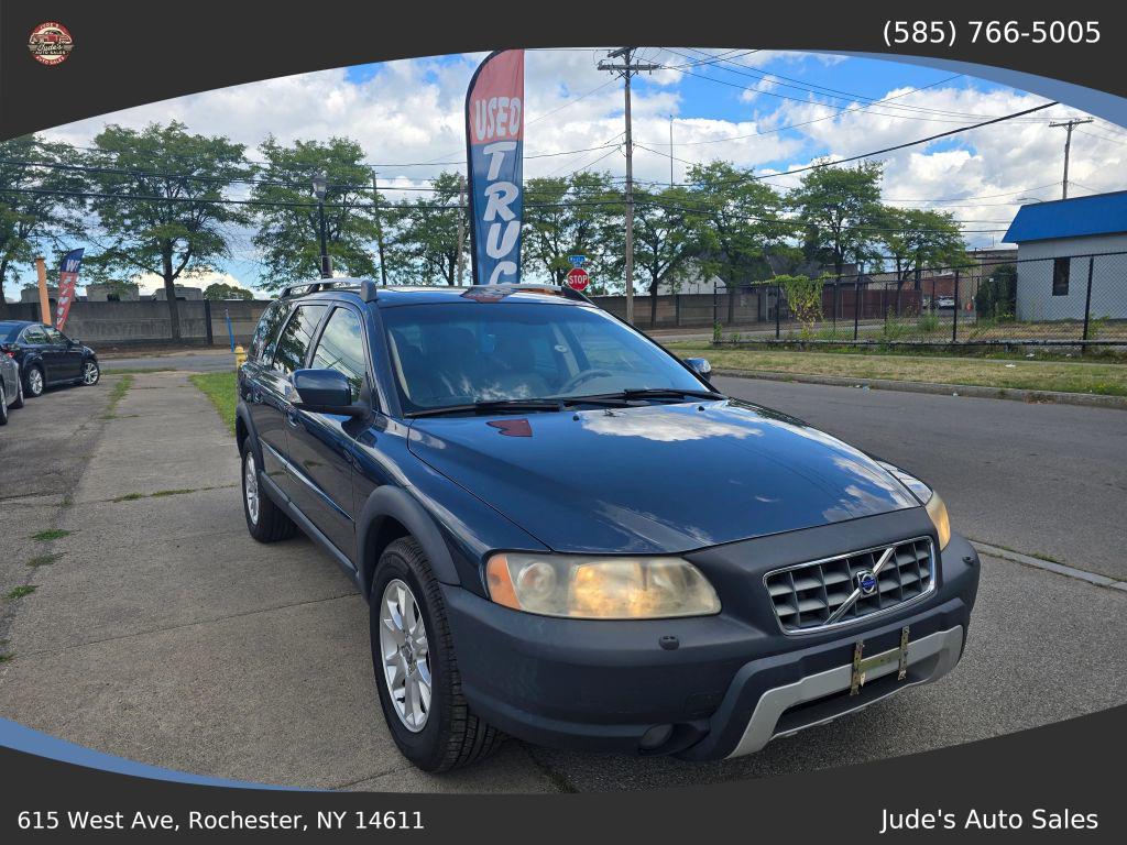 used 2007 Volvo XC70 car, priced at $5,499