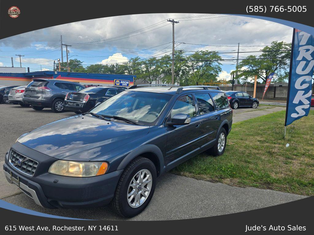 used 2007 Volvo XC70 car, priced at $5,499