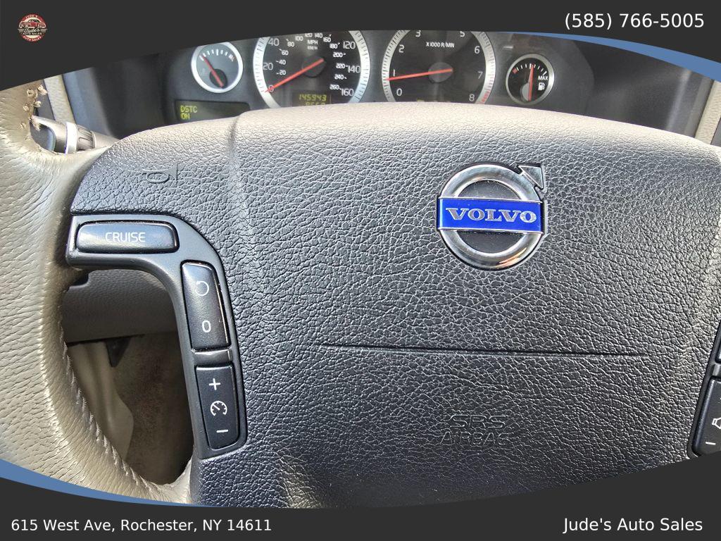 used 2007 Volvo XC70 car, priced at $5,499