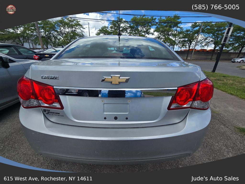 used 2014 Chevrolet Cruze car, priced at $7,500