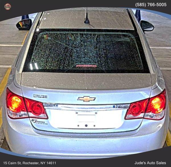 used 2014 Chevrolet Cruze car, priced at $7,500