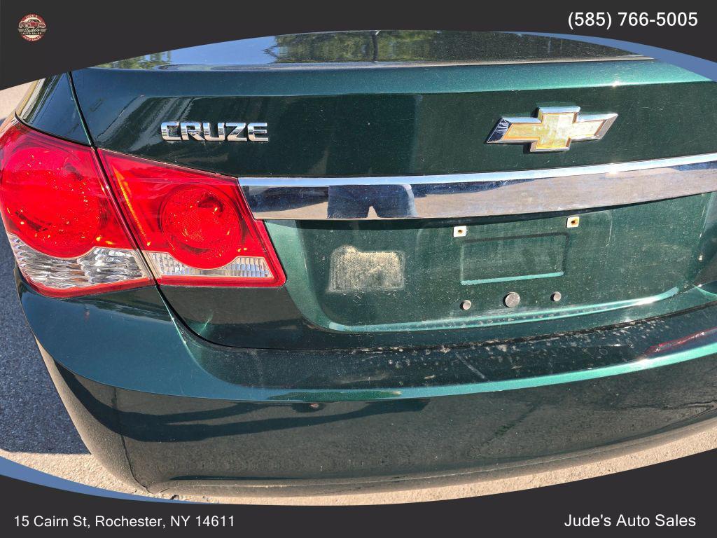 used 2014 Chevrolet Cruze car, priced at $7,499