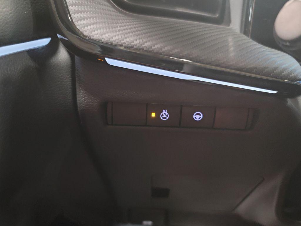 new 2025 Nissan Kicks car, priced at $27,799